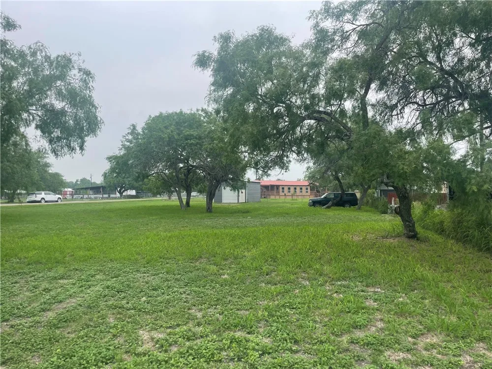 9673 County Road 350 Mathis, TX 78368