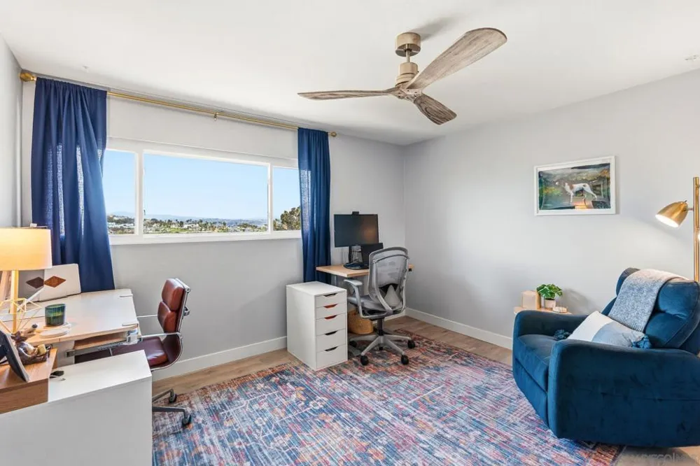 652 E Solana Circle Solana Beach, CA 92075
