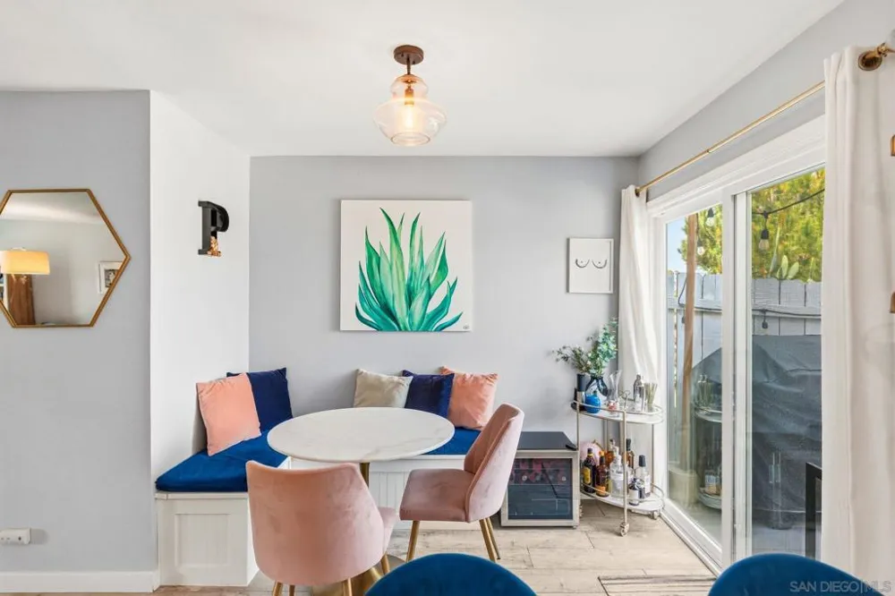 652 E Solana Circle Solana Beach, CA 92075