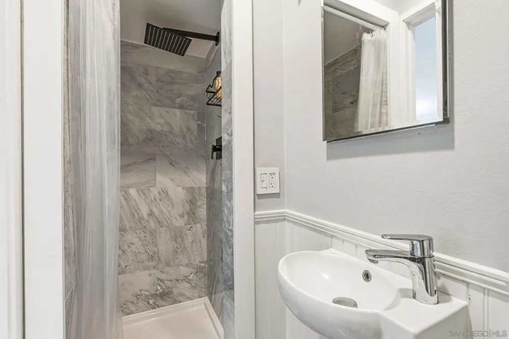 652 E Solana Circle Solana Beach, CA 92075