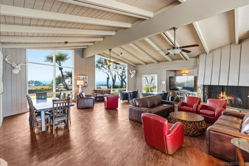 652 E Solana Circle Solana Beach, CA 92075