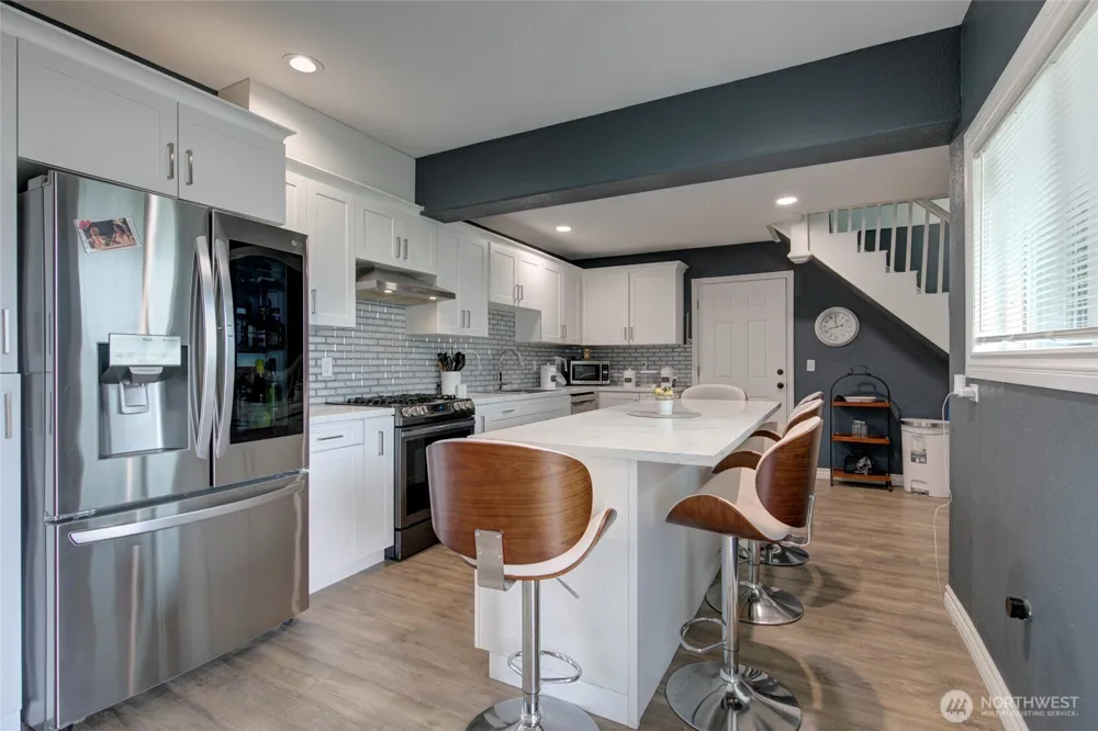 802 Eklund Avenue Hoquiam, WA 98550