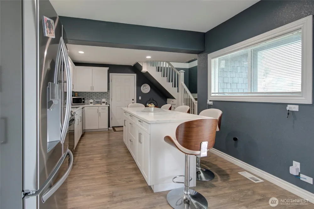 802 Eklund Avenue Hoquiam, WA 98550