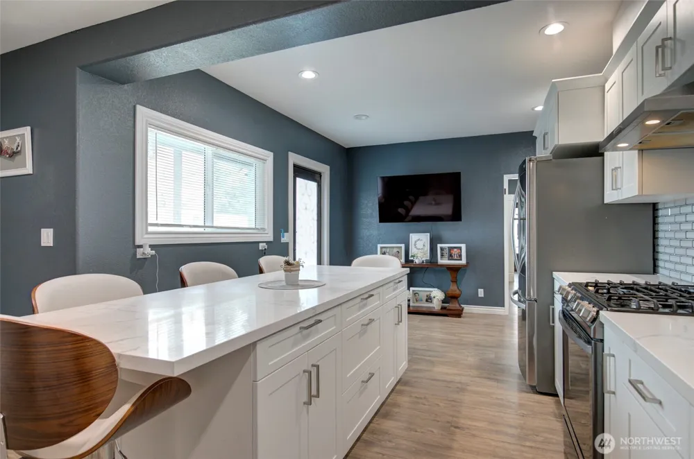 802 Eklund Avenue Hoquiam, WA 98550