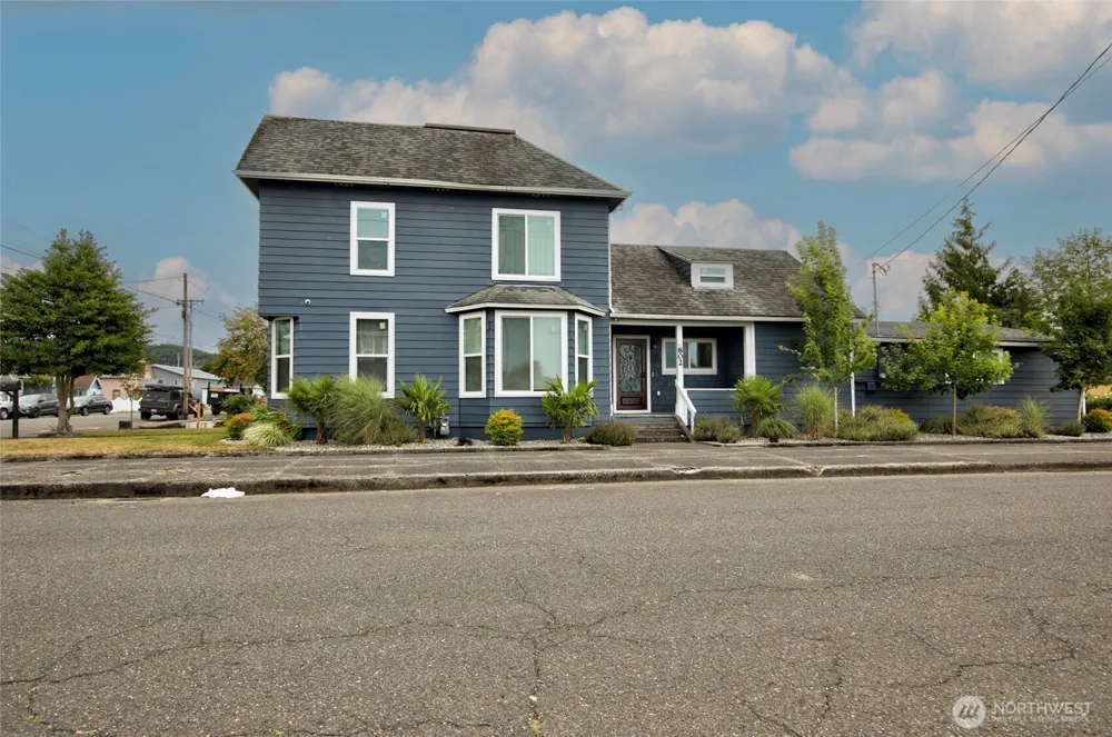 802 Eklund Avenue Hoquiam, WA 98550