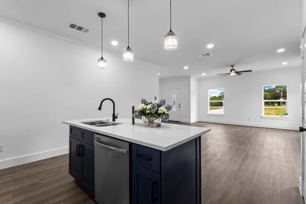 1705 South Tool Drive Tool, TX 75143