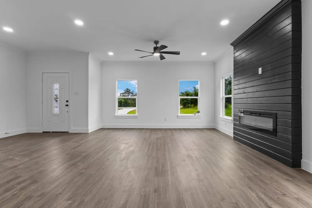 1705 South Tool Drive Tool, TX 75143