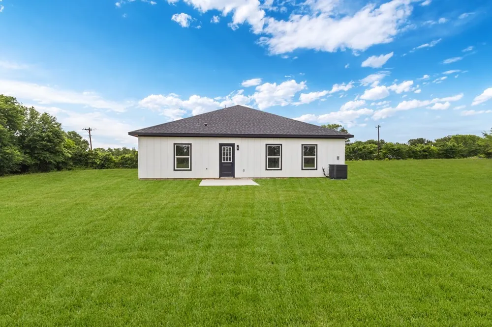 1705 South Tool Drive Tool, TX 75143