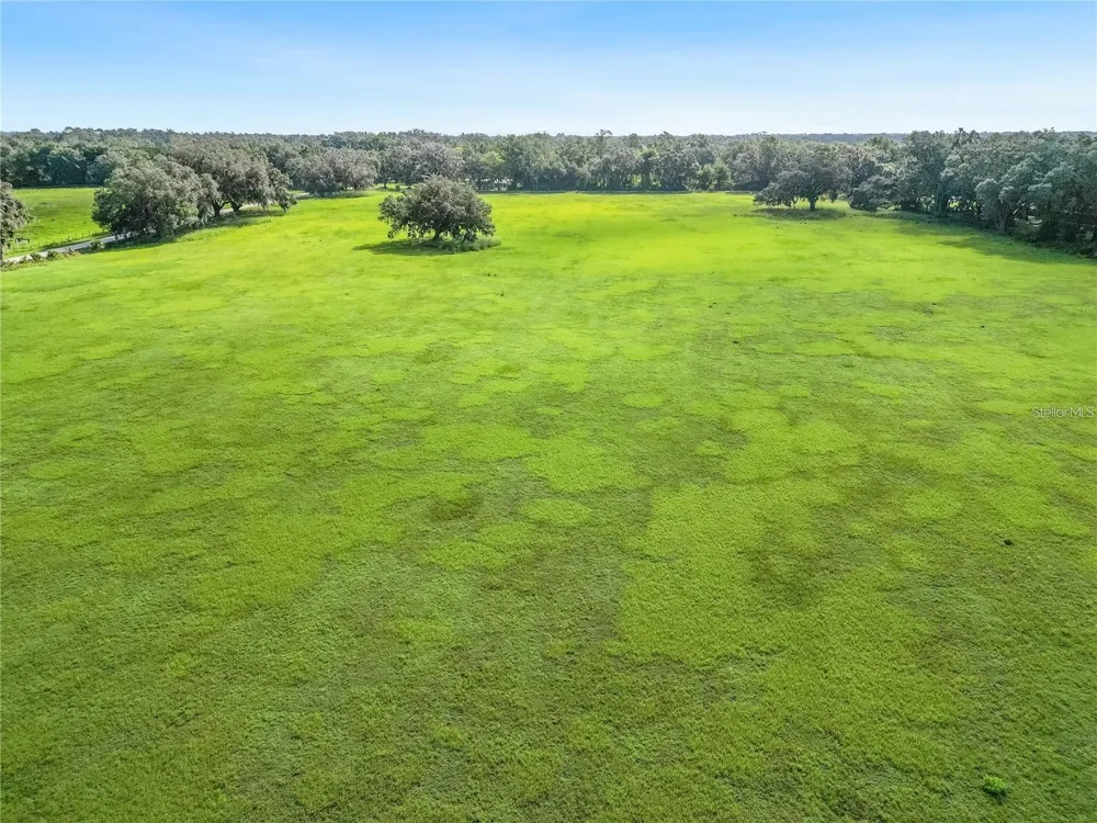 5780 CR 569 Center Hill, FL 33514