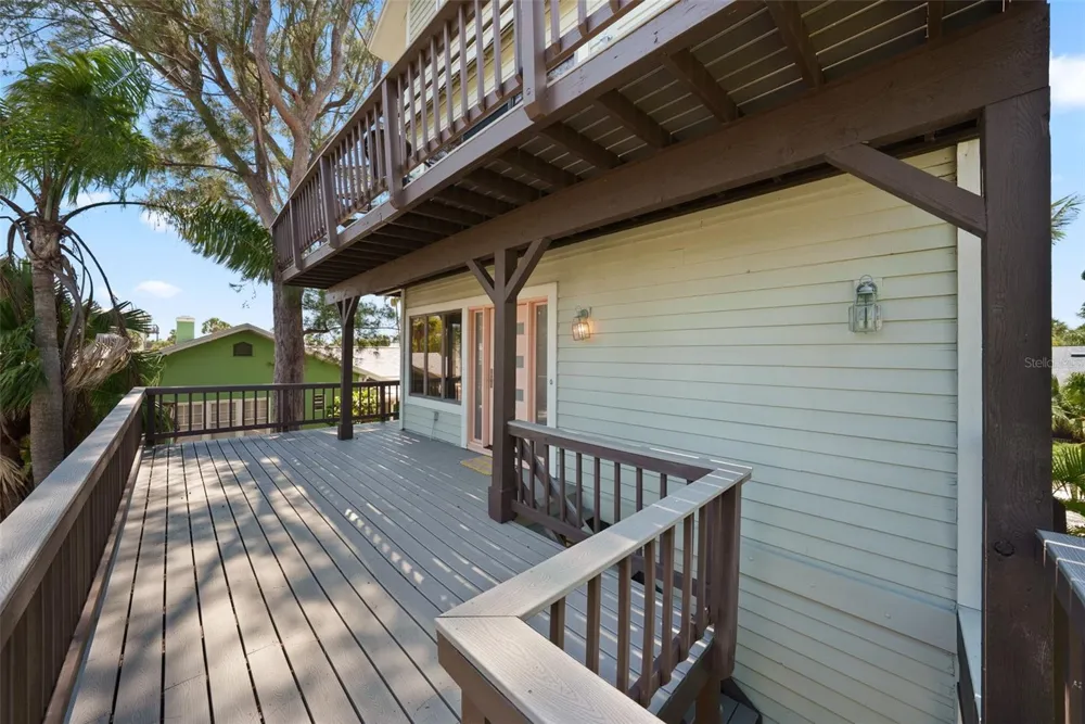 1304 PASS A GRILLE WAY St Pete Beach, FL 33706