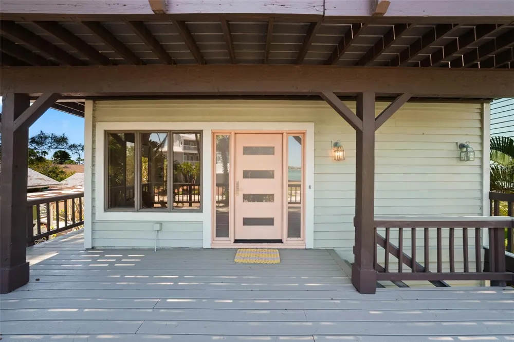 1304 PASS A GRILLE WAY St Pete Beach, FL 33706