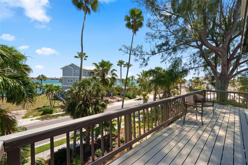 1304 PASS A GRILLE WAY St Pete Beach, FL 33706