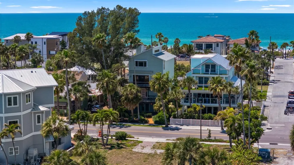 1304 PASS A GRILLE WAY St Pete Beach, FL 33706