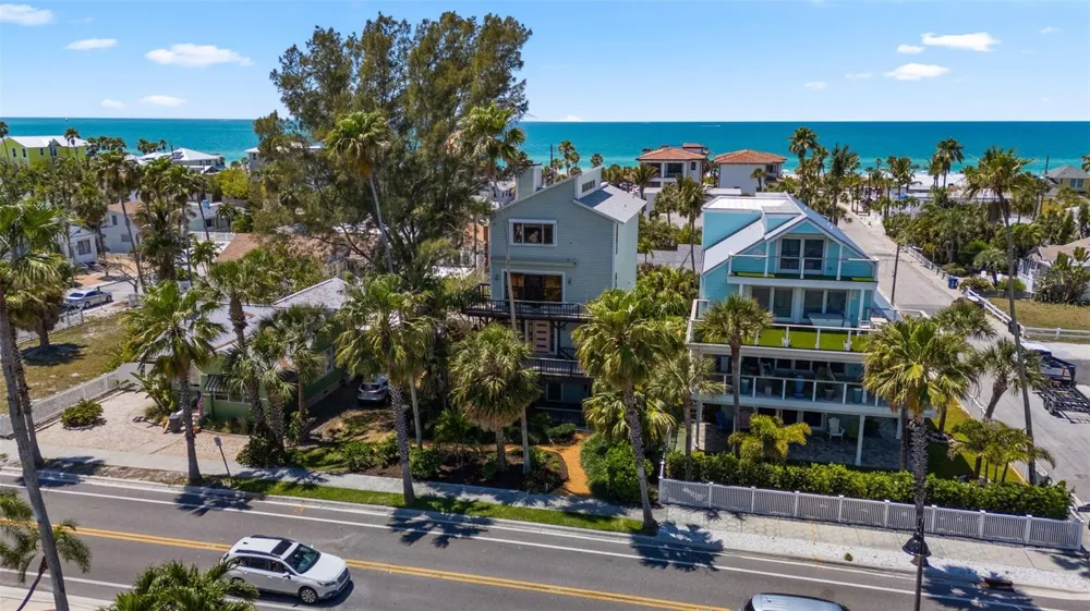 1304 PASS A GRILLE WAY St Pete Beach, FL 33706