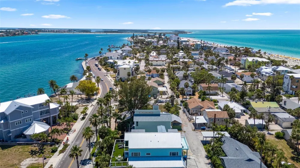 1304 PASS A GRILLE WAY St Pete Beach, FL 33706