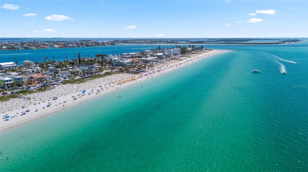 1304 PASS A GRILLE WAY St Pete Beach, FL 33706
