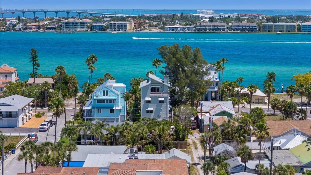 1304 PASS A GRILLE WAY St Pete Beach, FL 33706
