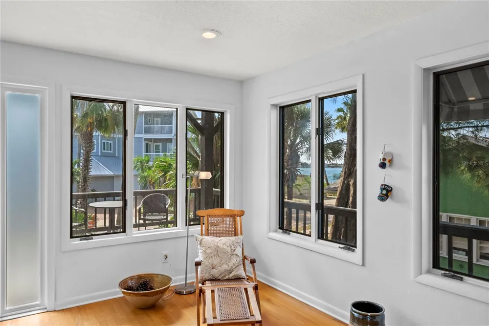 1304 PASS A GRILLE WAY St Pete Beach, FL 33706