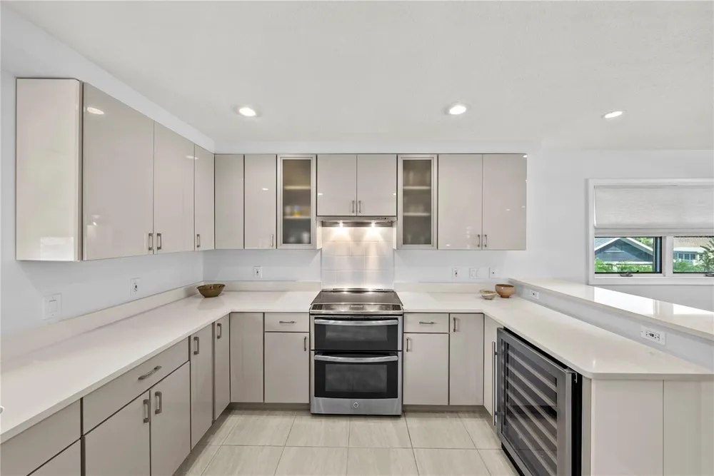 1304 PASS A GRILLE WAY St Pete Beach, FL 33706