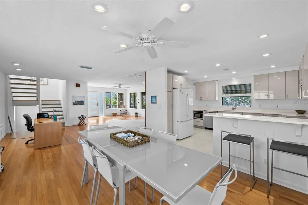 1304 PASS A GRILLE WAY St Pete Beach, FL 33706
