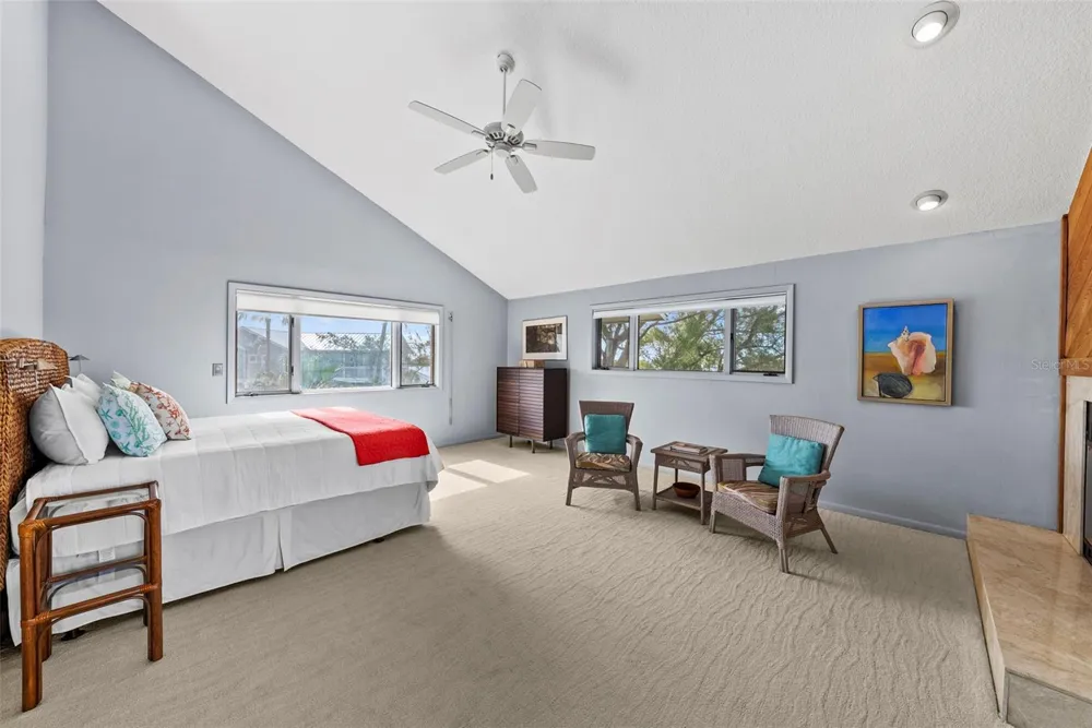 1304 PASS A GRILLE WAY St Pete Beach, FL 33706
