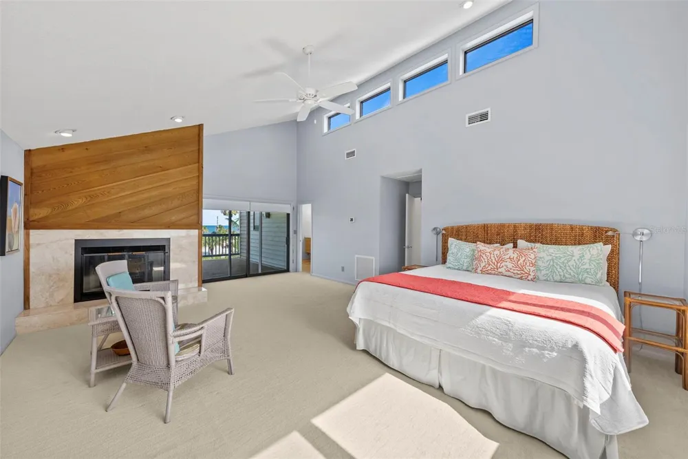 1304 PASS A GRILLE WAY St Pete Beach, FL 33706