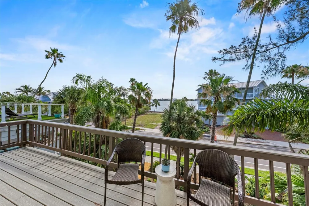 1304 PASS A GRILLE WAY St Pete Beach, FL 33706