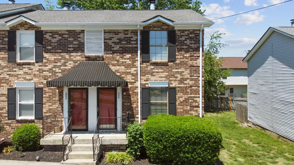 205 Edgewood Dr Hendersonville, TN 37075