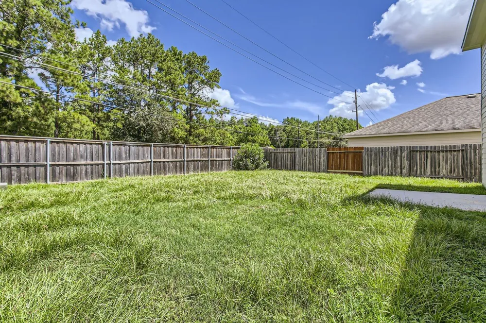 11746 Elizabeth Court Pinehurst, TX 77362