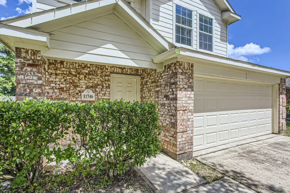 11746 Elizabeth Court Pinehurst, TX 77362