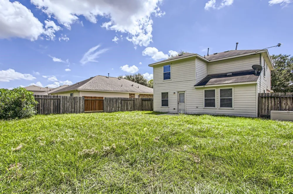 11746 Elizabeth Court Pinehurst, TX 77362