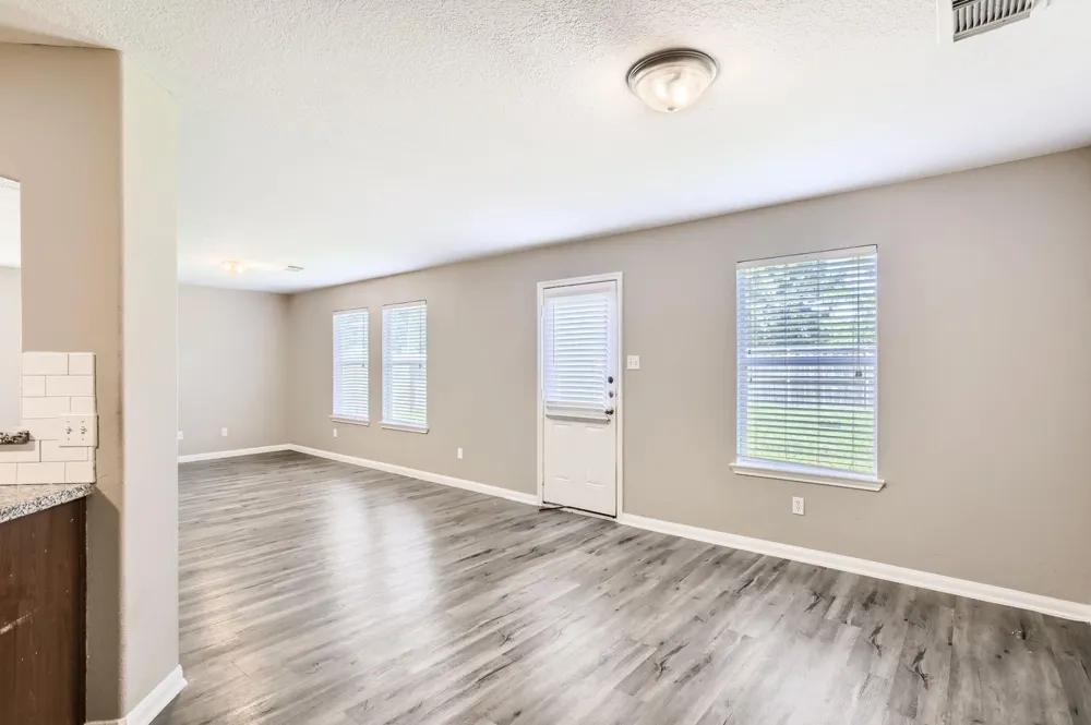 11746 Elizabeth Court Pinehurst, TX 77362
