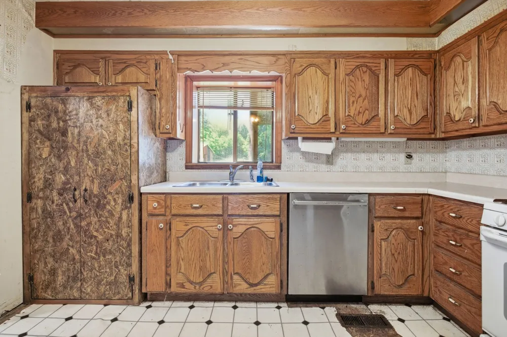 2127 Highway 166 Mount Pleasant, TN 38474