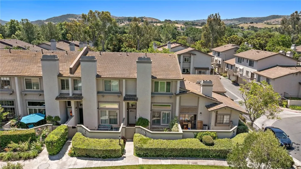 5 Morningside Irvine, CA 92603