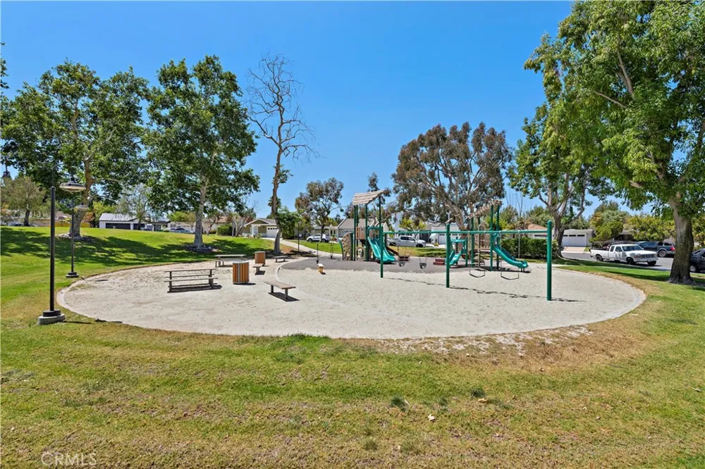 5 Morningside Irvine, CA 92603