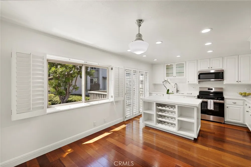 5 Morningside Irvine, CA 92603