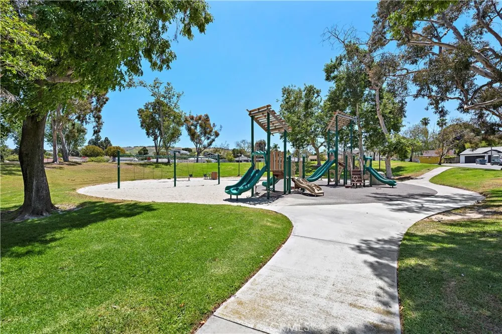 5 Morningside Irvine, CA 92603