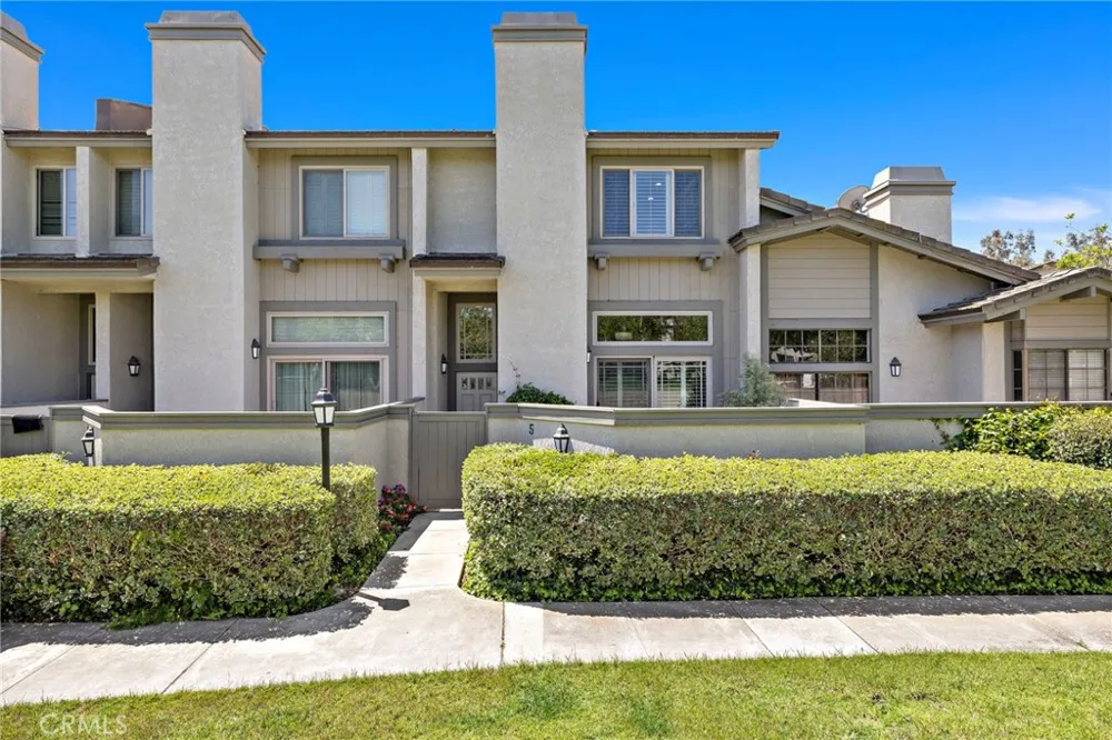 5 Morningside Irvine, CA 92603