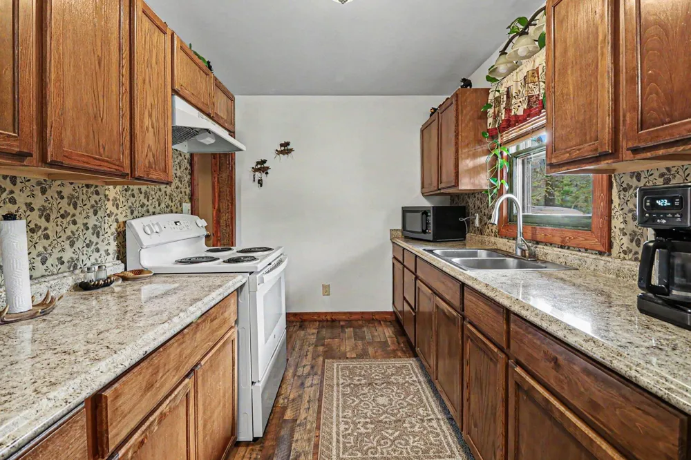 1430 S Walhalla Road Branch, MI 49402