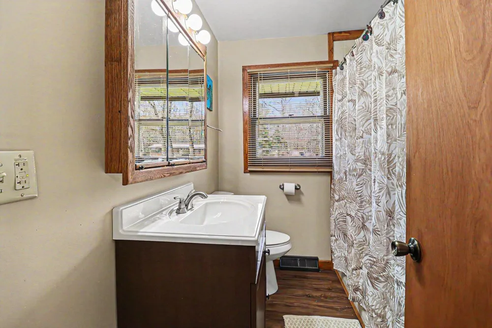 1430 S Walhalla Road Branch, MI 49402