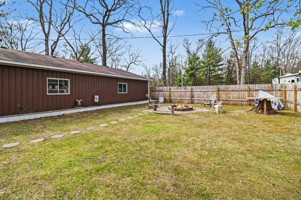 1430 S Walhalla Road Branch, MI 49402