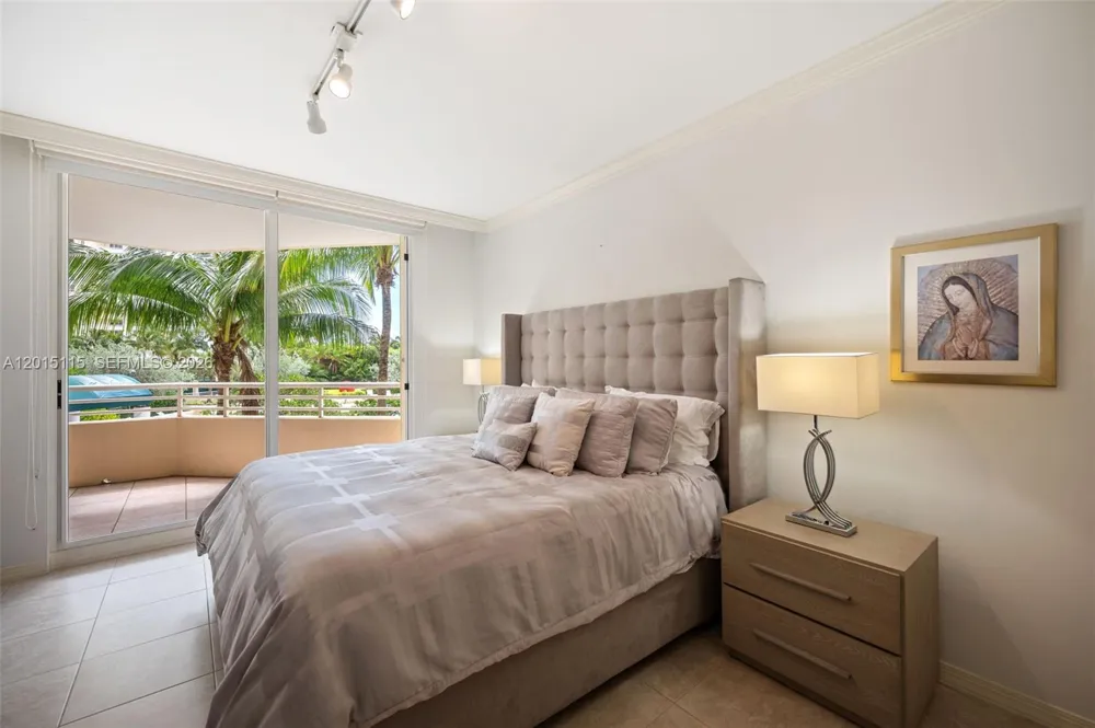 888 Brickell Key Dr #609 Miami, FL 33131