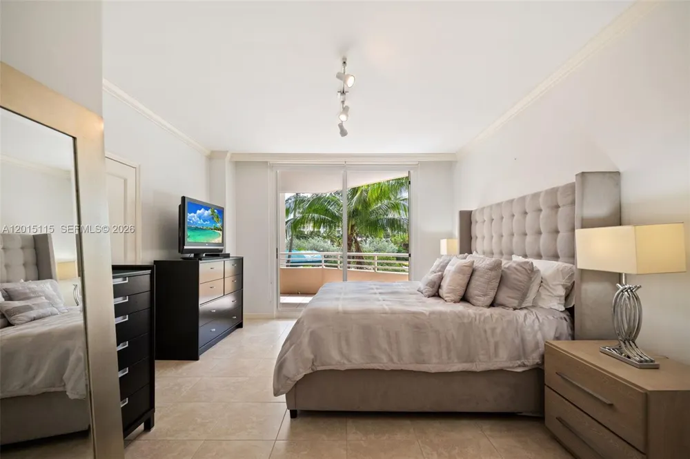 888 Brickell Key Dr #609 Miami, FL 33131