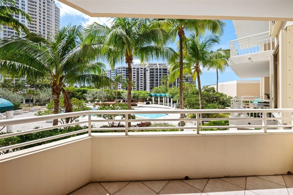888 Brickell Key Dr #609 Miami, FL 33131