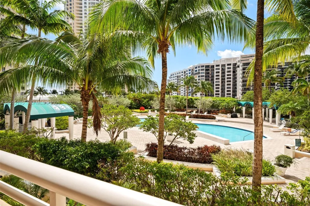 888 Brickell Key Dr #609 Miami, FL 33131