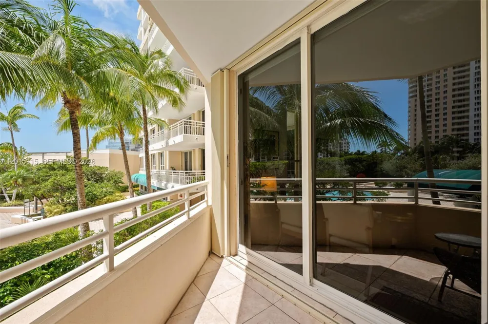 888 Brickell Key Dr #609 Miami, FL 33131