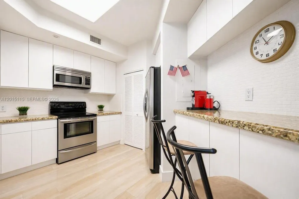 888 Brickell Key Dr #609 Miami, FL 33131