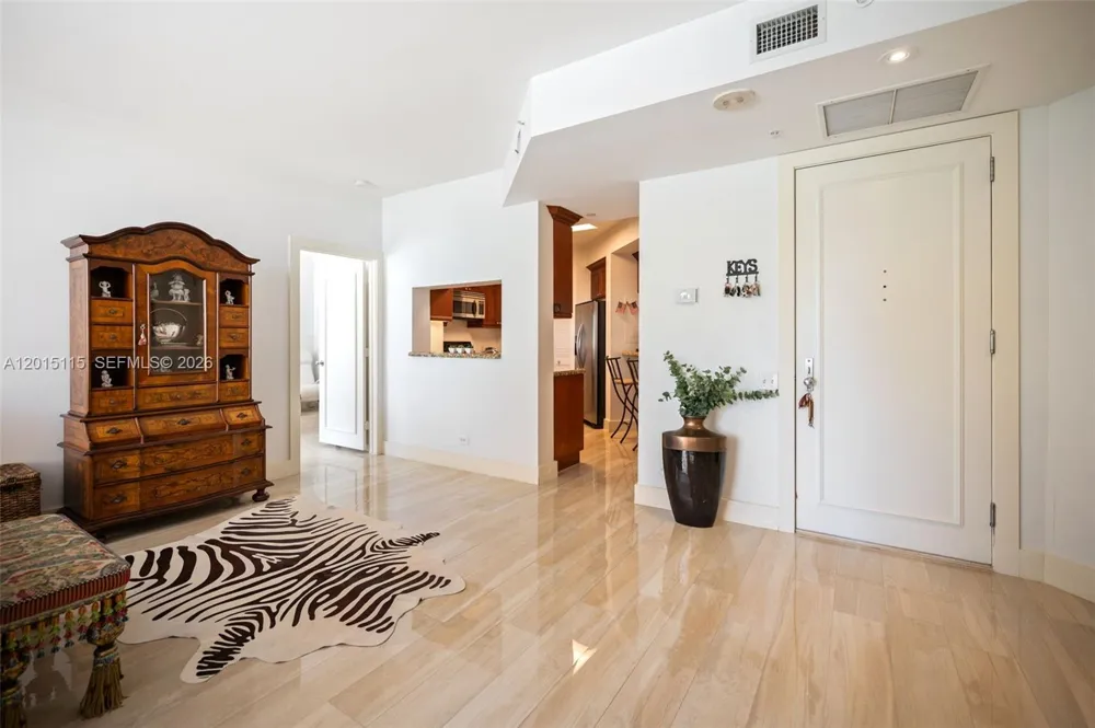 888 Brickell Key Dr #609 Miami, FL 33131