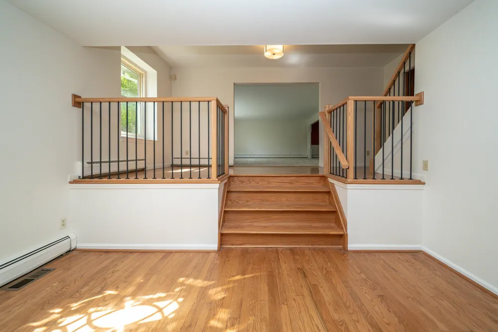 34150 Hunters Row Farmington Hills, MI 48331