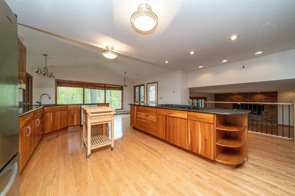 34150 Hunters Row Farmington Hills, MI 48331